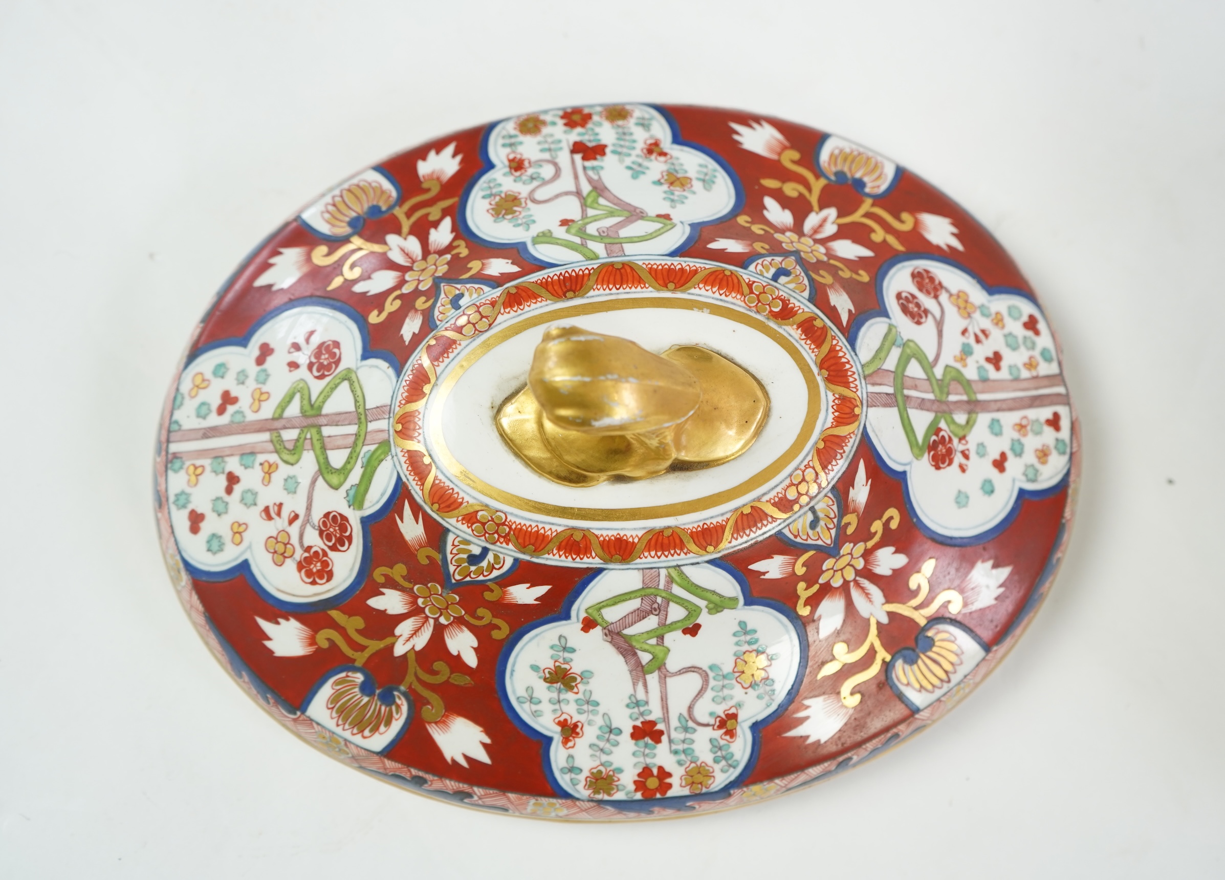 A Coalport Dollar pattern tureen and stand, c.1820